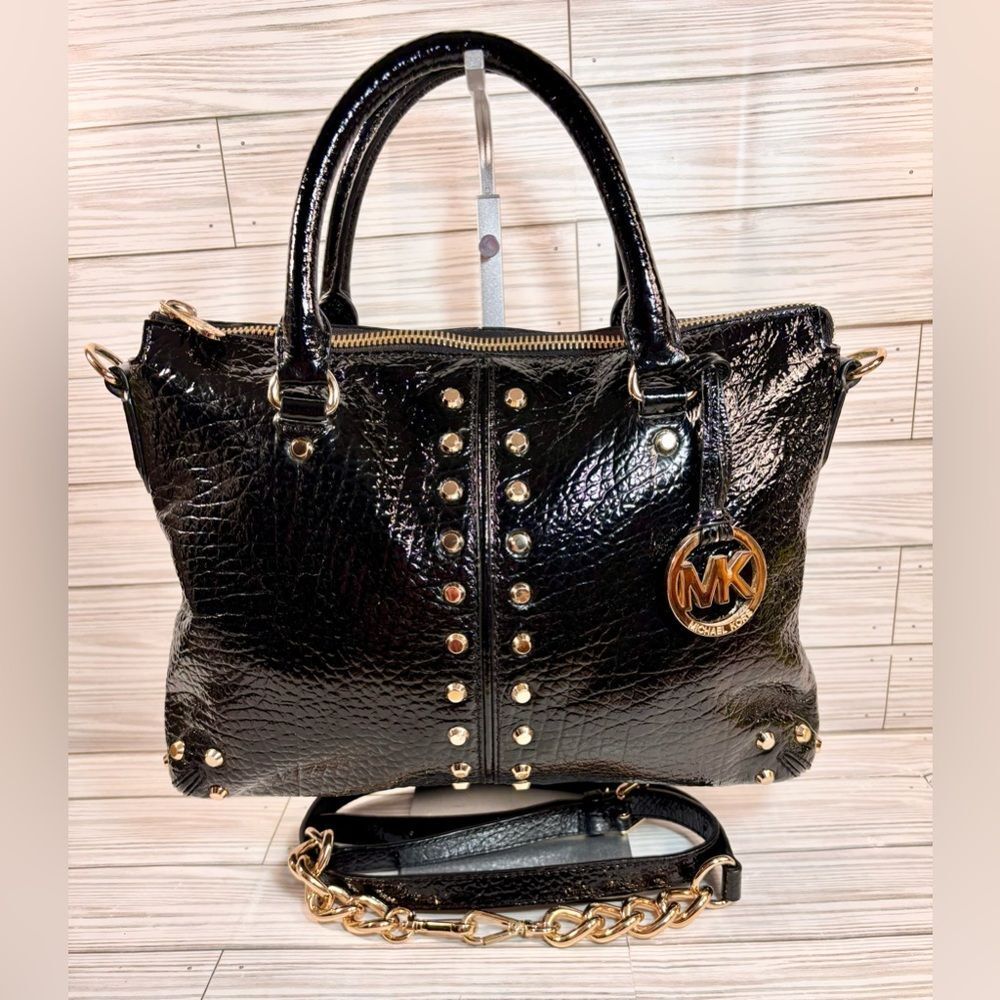 075-Michael Kors Black Leather Uptown Astor Satchel with Gold Stud Accents